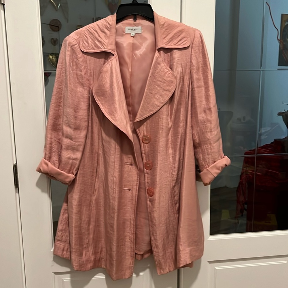 Nine West plus size jacket in beautiful pink, fabric is amazing! Gently used
